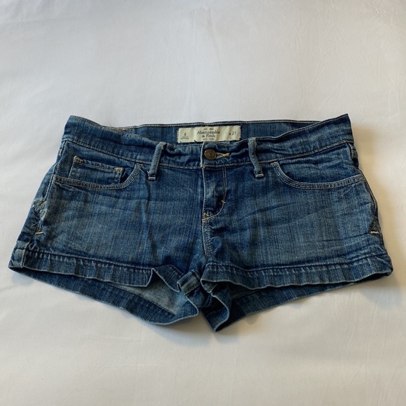 Abercrombie & Fitch 5-Pocket Jean Shorts - Picture 3 of 16